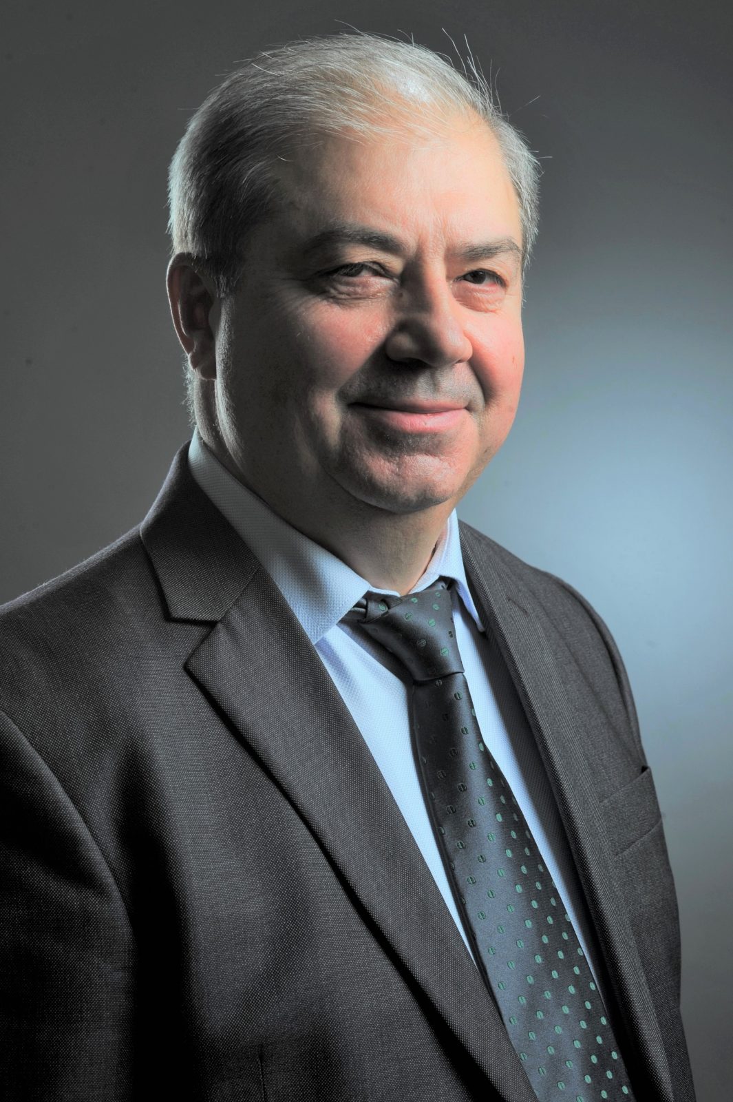 Poza Presedinte Senat Poza Presedinte Senat