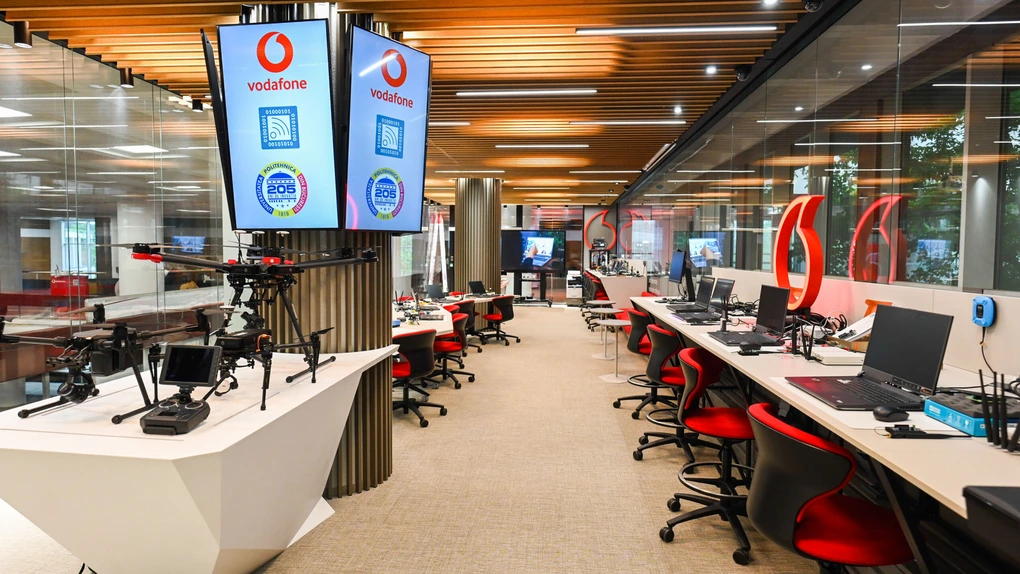 Vodafone Innovation Hub 4 Scaled