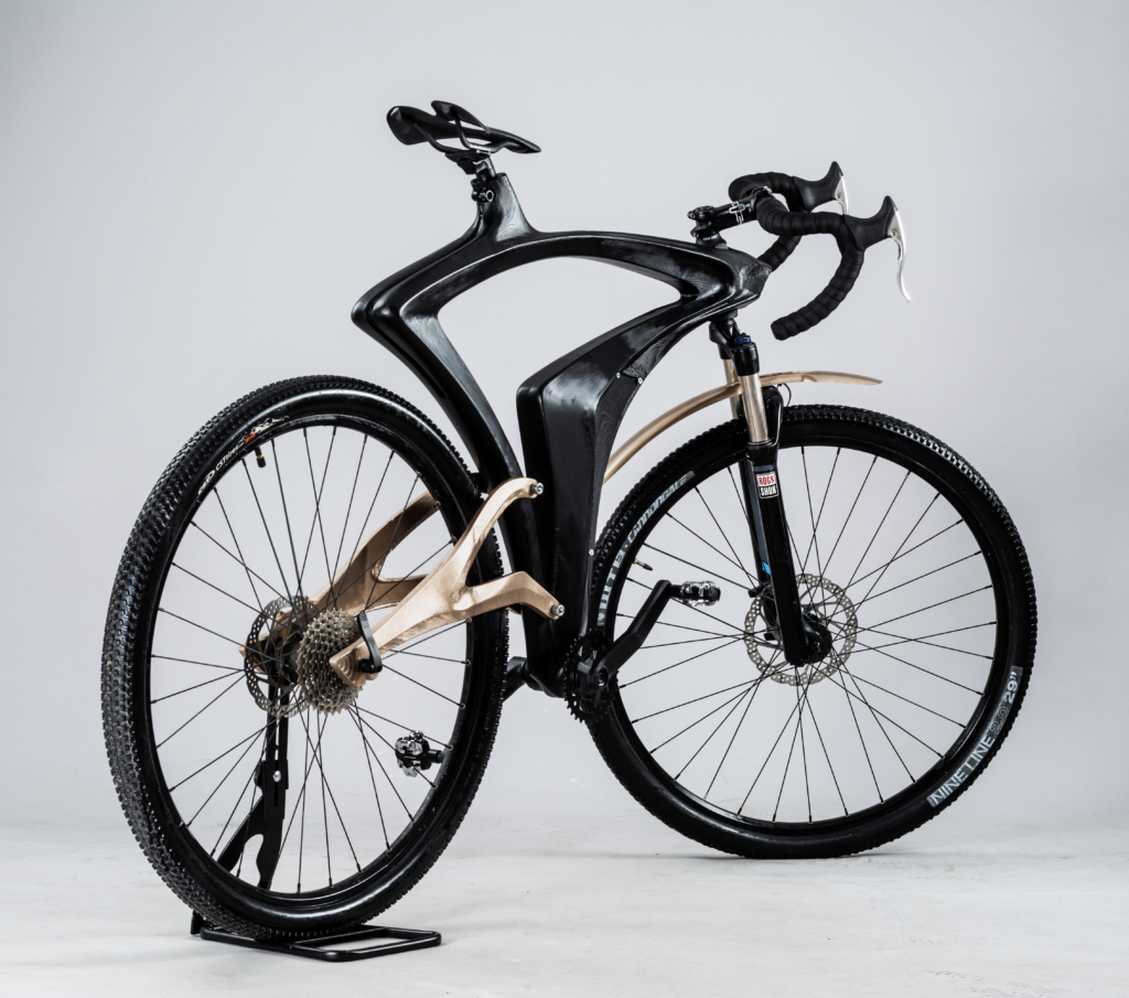 SYNTHESIS, the electric hybrid Cruiser bicycle, created by student